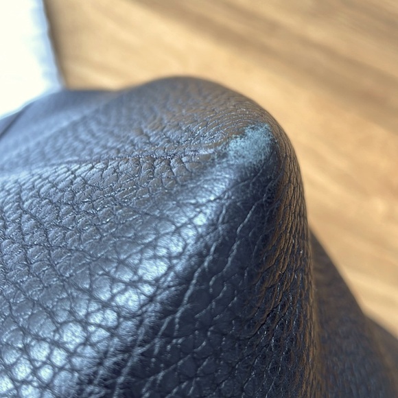 Classic black GiGi New York Tori Leather Travel Tote - Picture 4 of 6